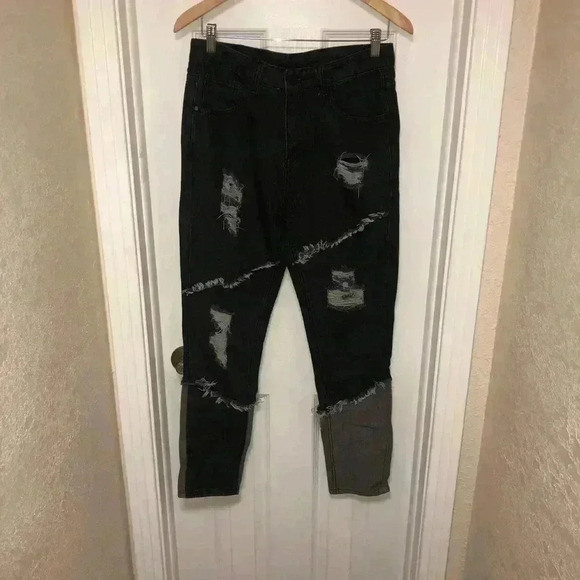 Men’s distressed black jeans size small - Picture 4 of 10